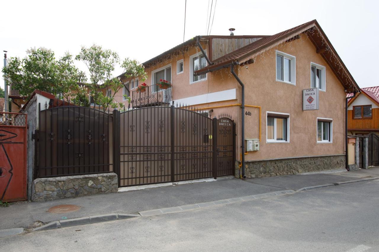 Отель Casa Dacica Рышнов Экстерьер фото